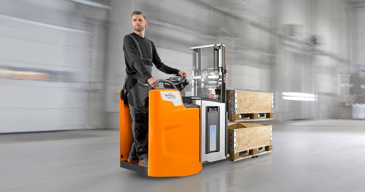 Outdoor electric front forklift truck
